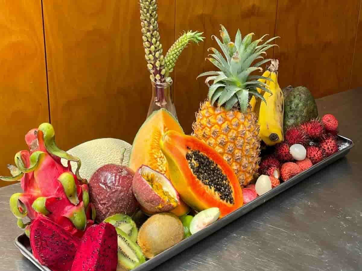 Tropical Fruits That Go With Pineapple